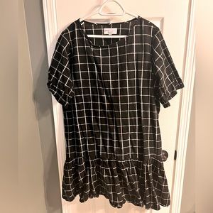 Emma Knudsen checkered “Lauren” dress